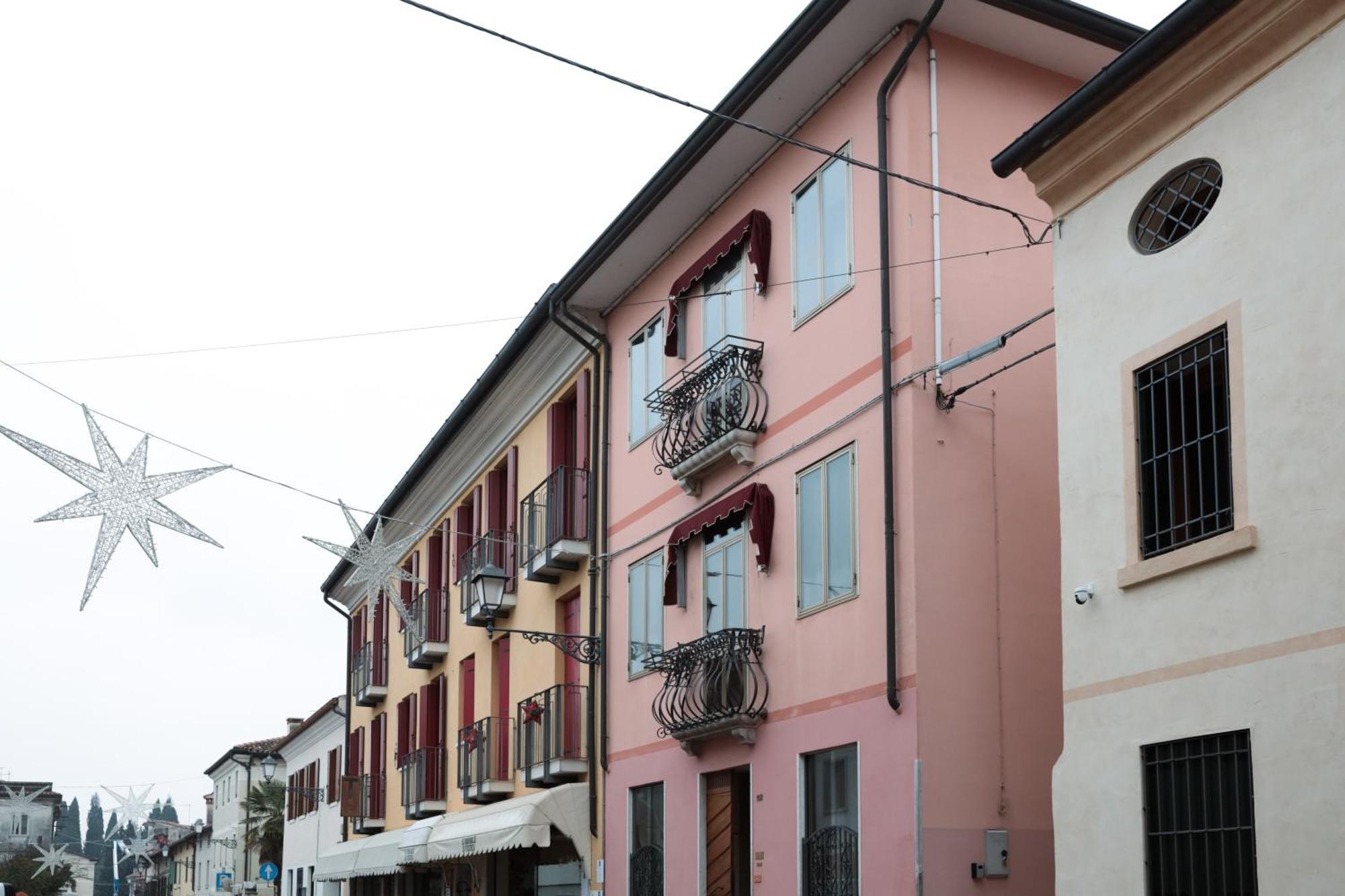 Ponte Vecchio, Elegante Appartamento A Due Passi Dal Centro Bassano del Grappa Extérieur photo
